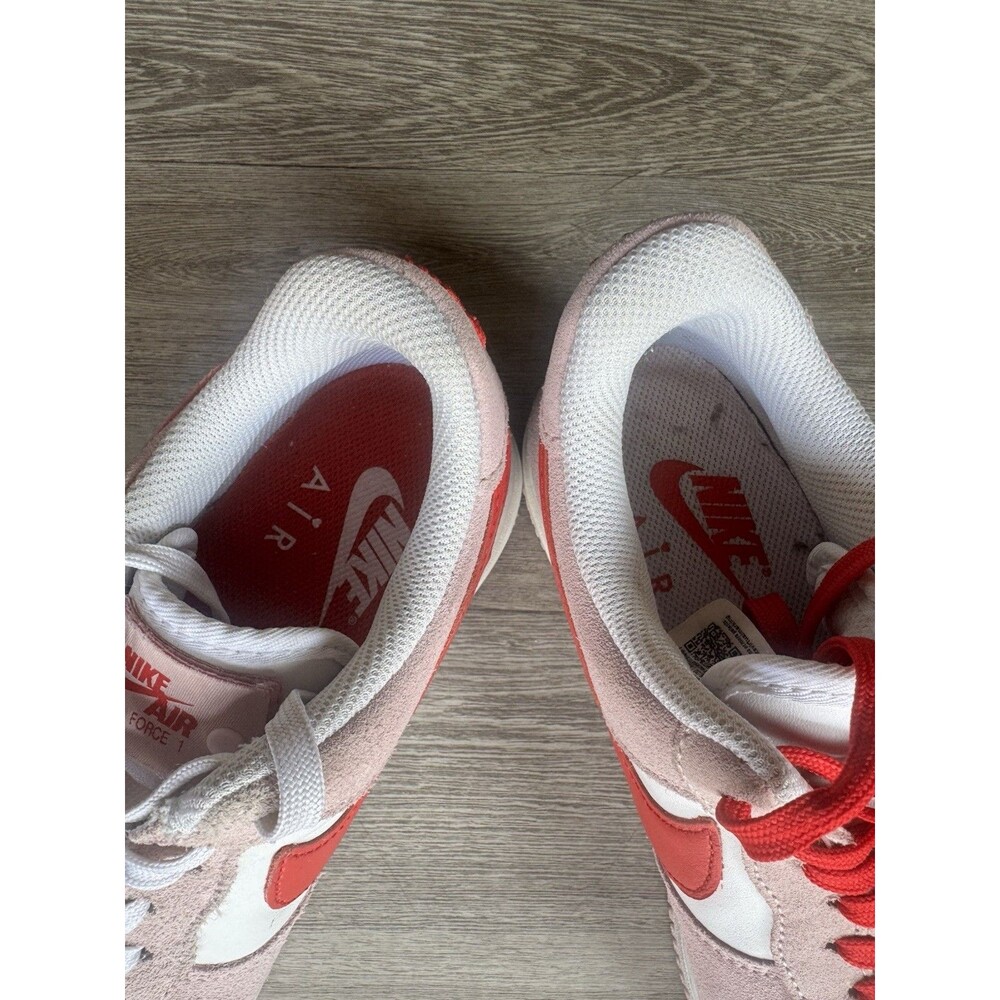 Nike Air Force 1 Low 07 QS Valentine’s Day Love Letter Pink Red DD3384-600 Suede - Picture 6 of 16